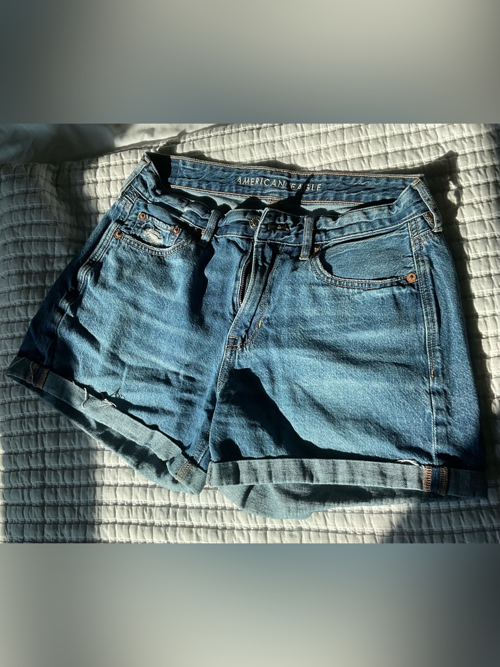 American Eagle Outfitters Women's Blue Denim Roll-Cuff Shorts Size 4